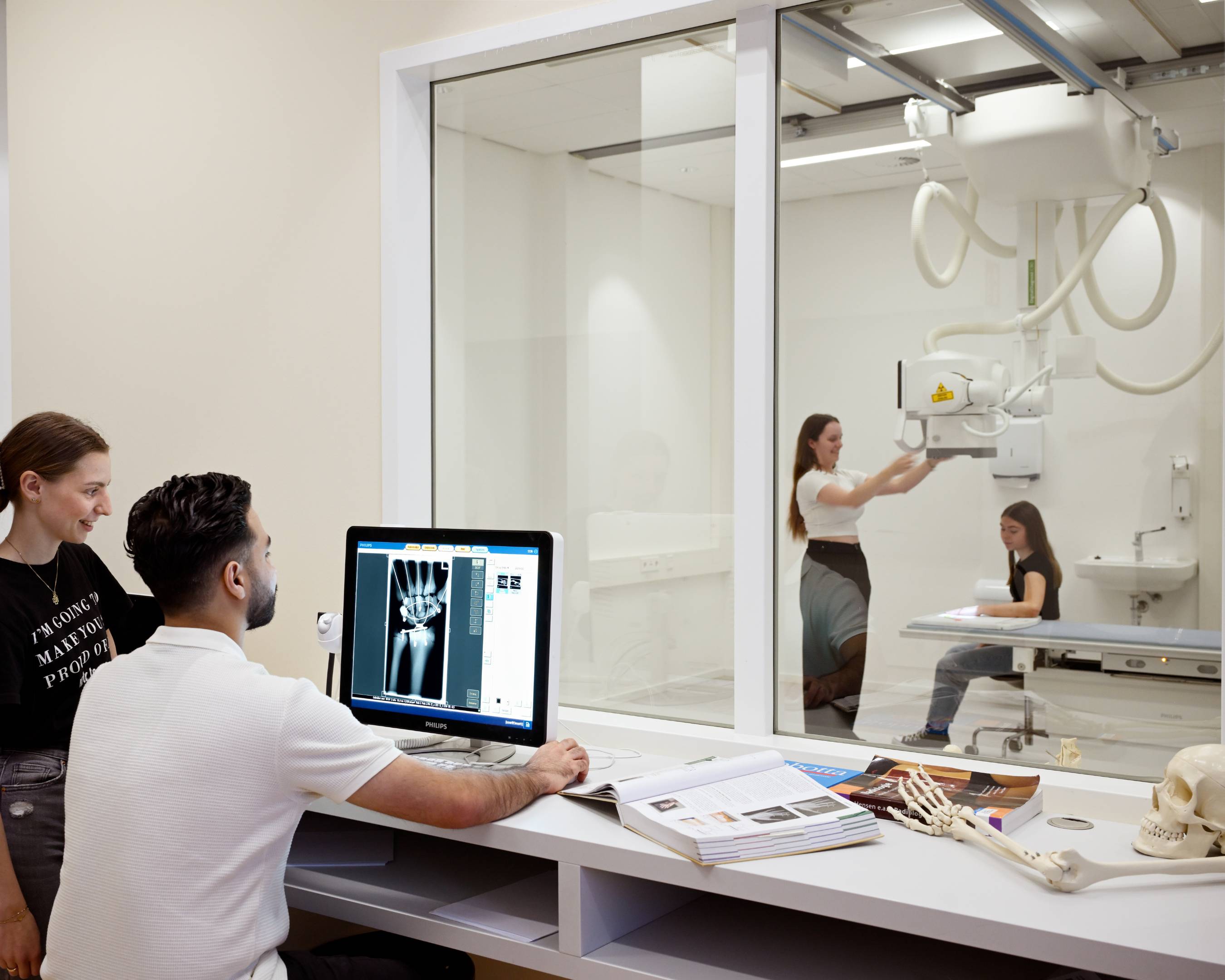 Medisch Beeldvormende en Radiotherapeutische Technieken (MBRT) duaal